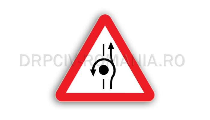 Presemnalizarea unei amenajări rutiere care oferă şi posibilitatea întoarcerii vehiculelor